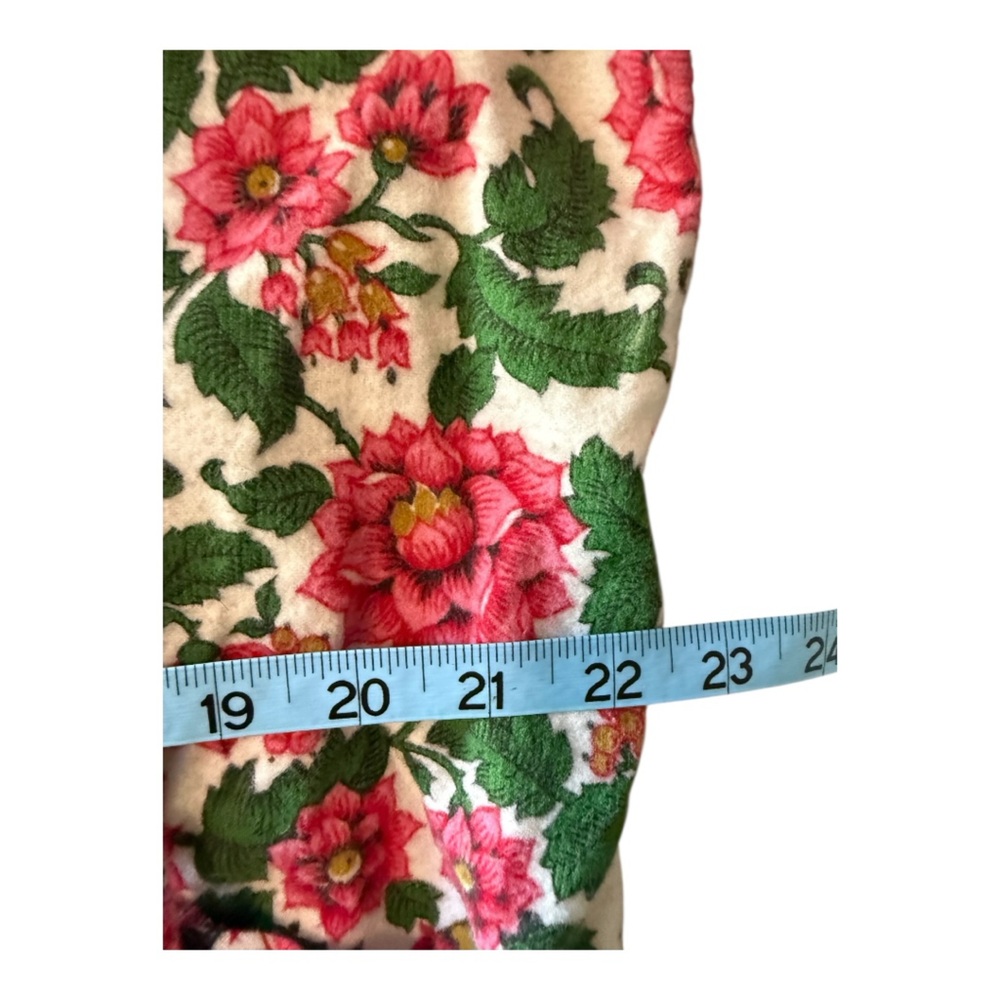 Vintage Pink and Green Robe - Picture 5 of 7
